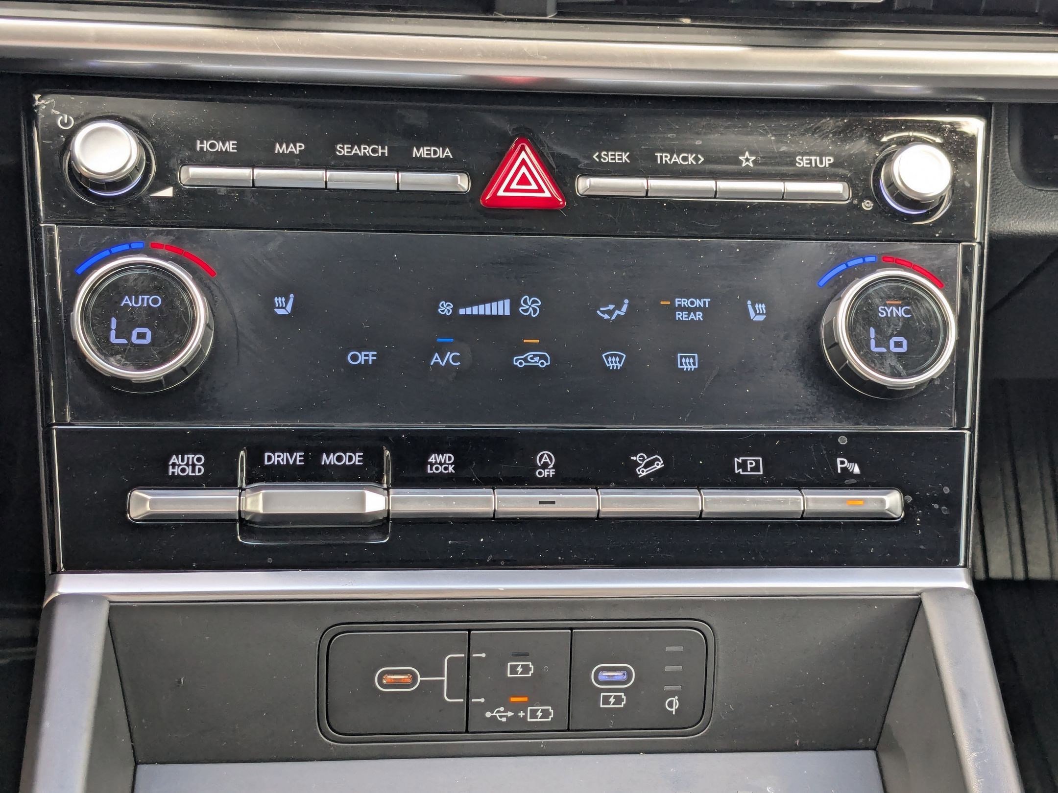 Used 2025 Hyundai Santa Fe XRT AWD/4WD image 23