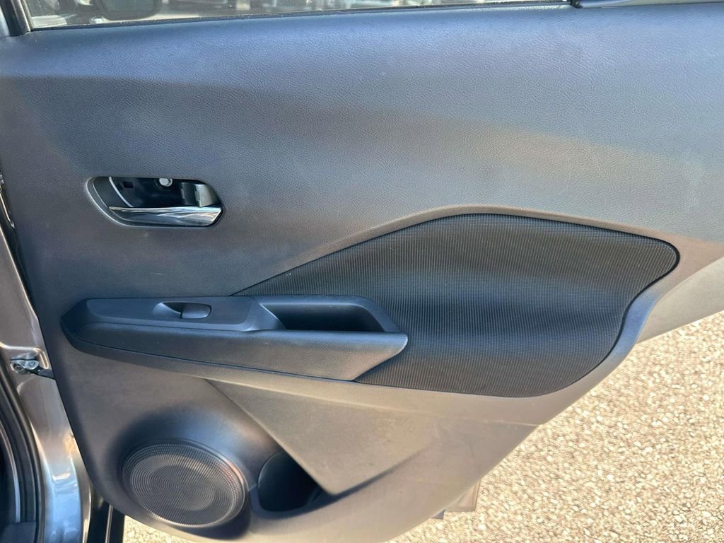 Used 2023 Nissan Kicks SV image 14