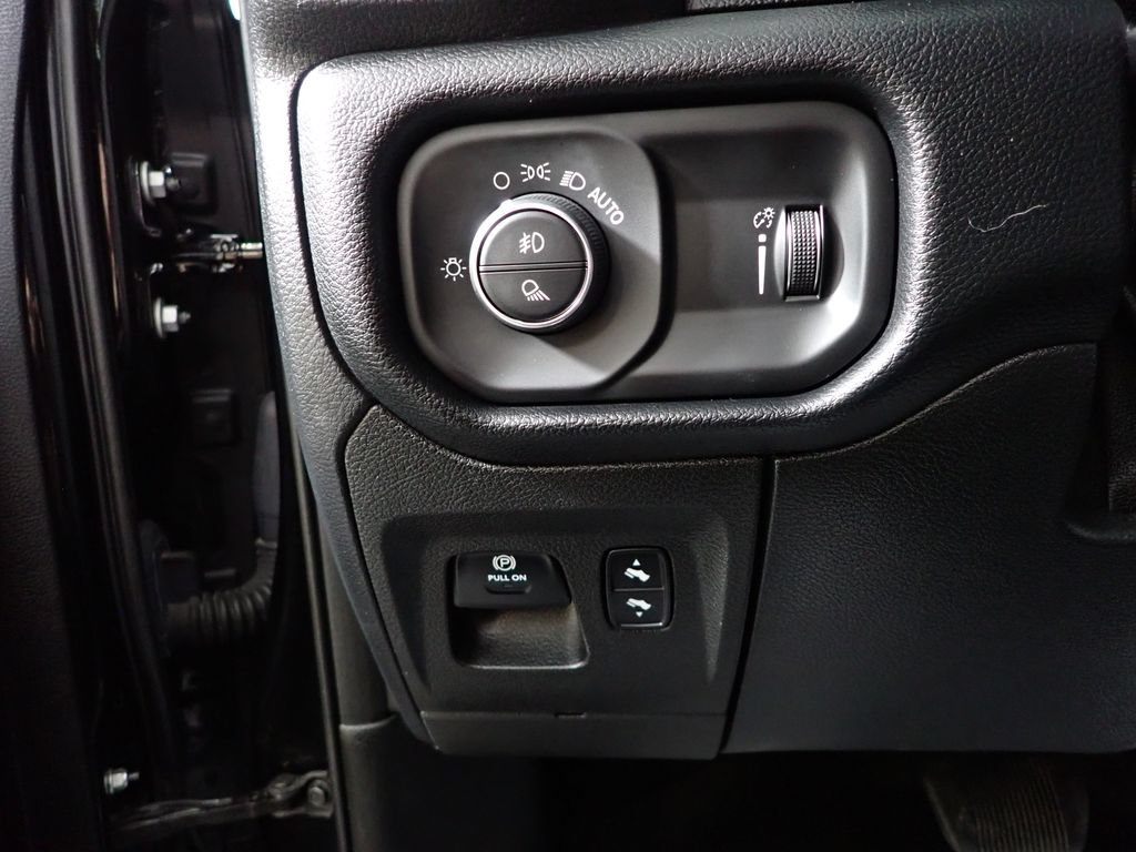 Used 2021 RAM 1500 Big Horn AWD/4WD image 23