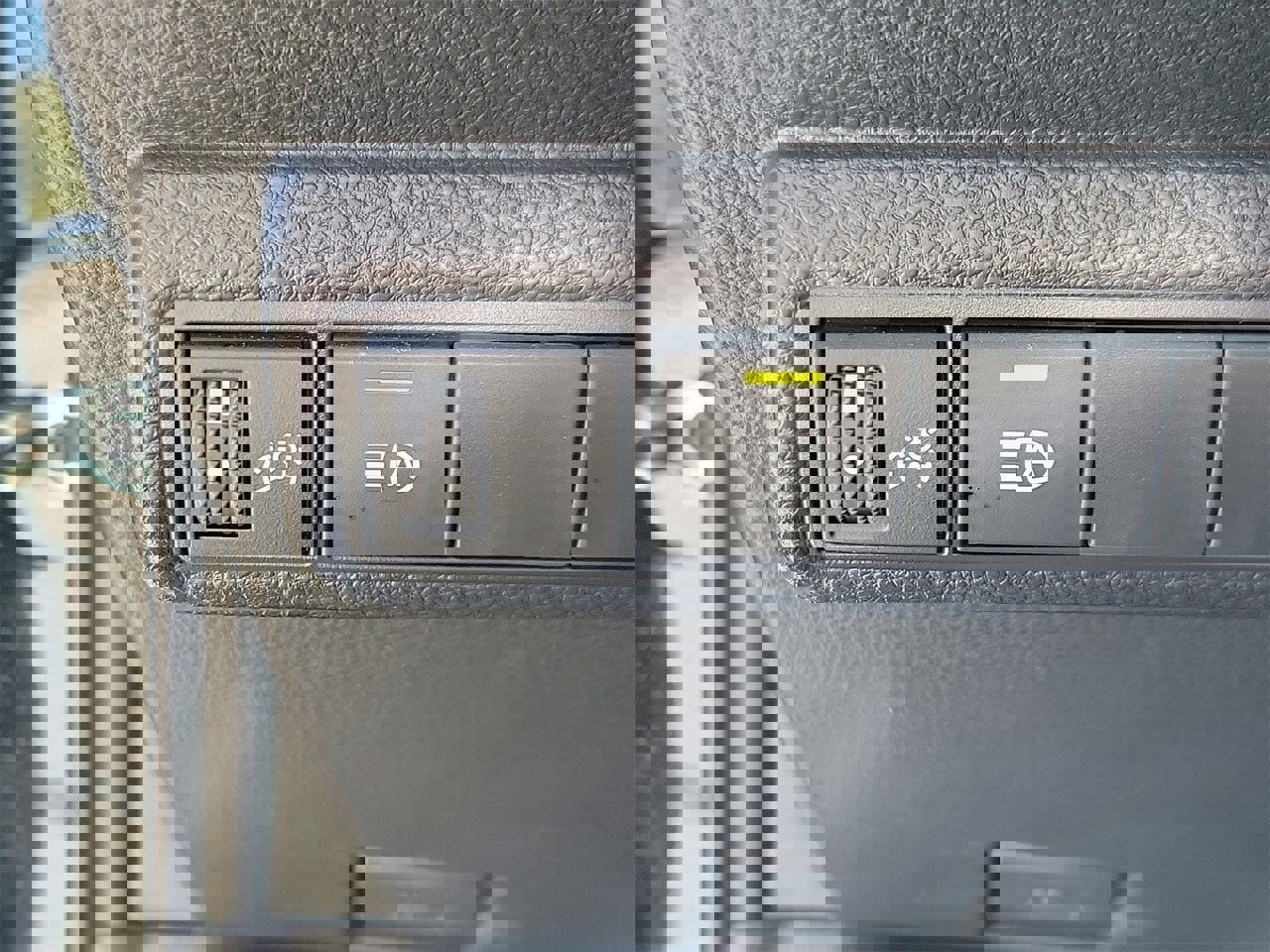 Used 2024 Toyota Corolla LE image 29