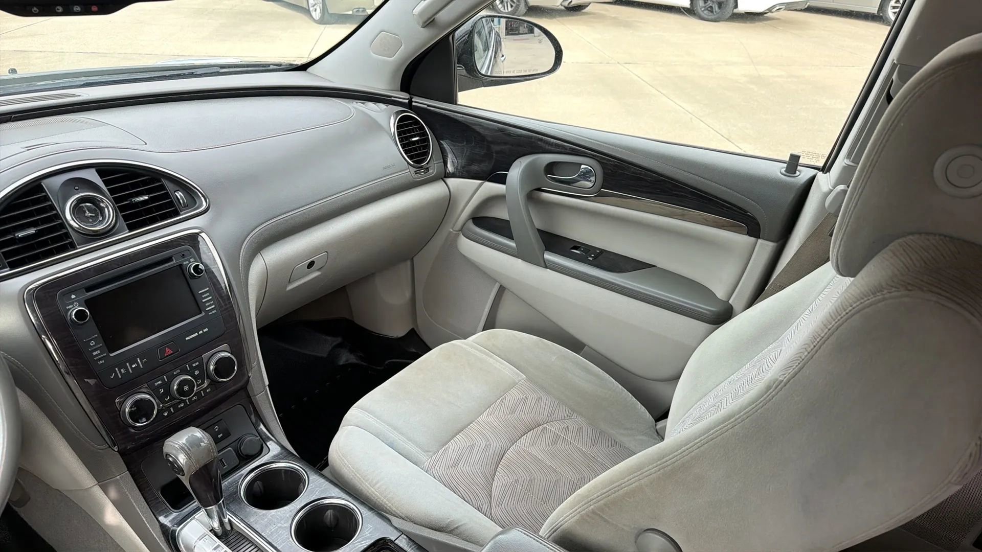 Used 2015 Buick Enclave Convenience FWD image 47
