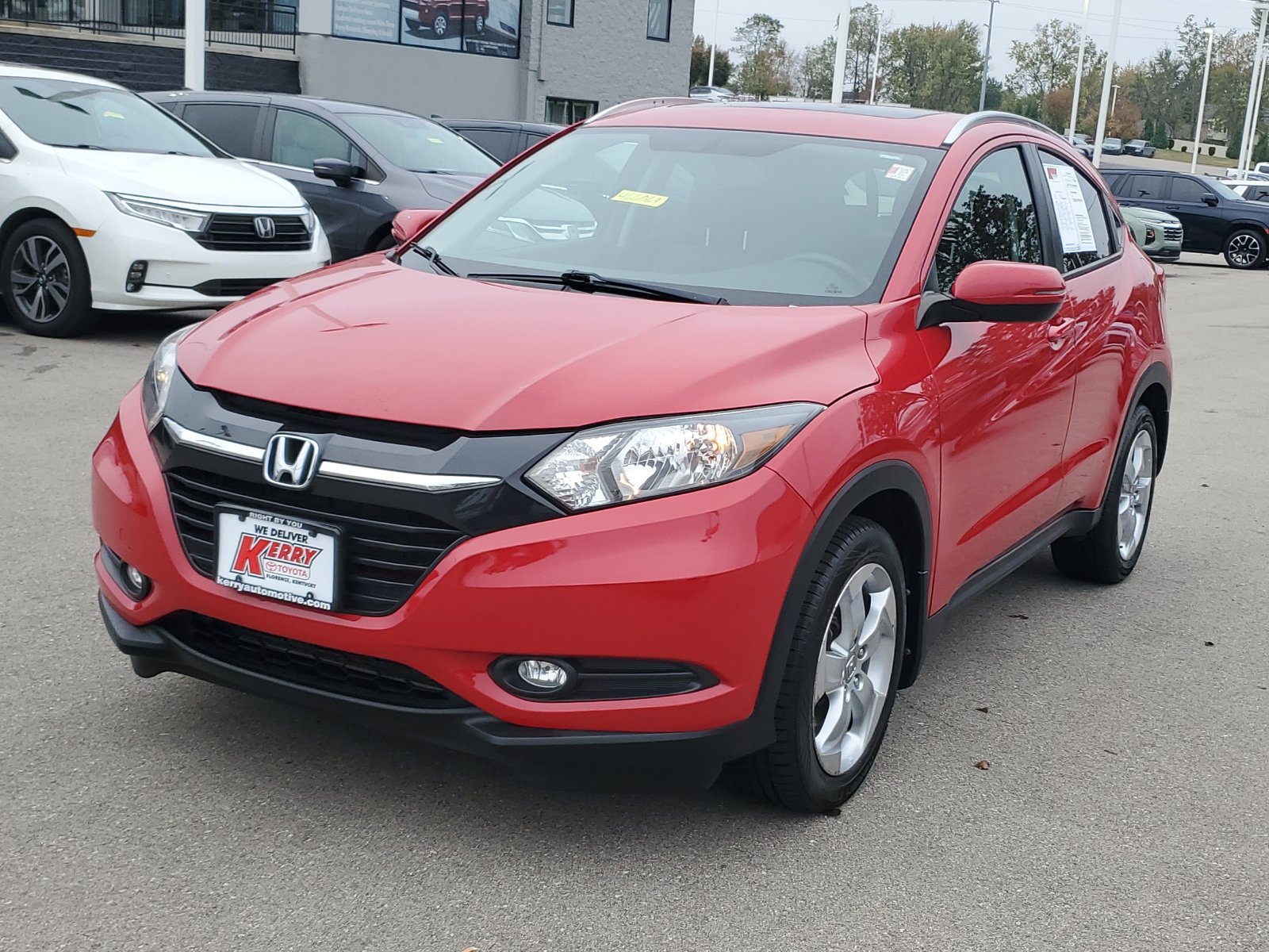 Used 2016 Honda HR-V EX-L image 2