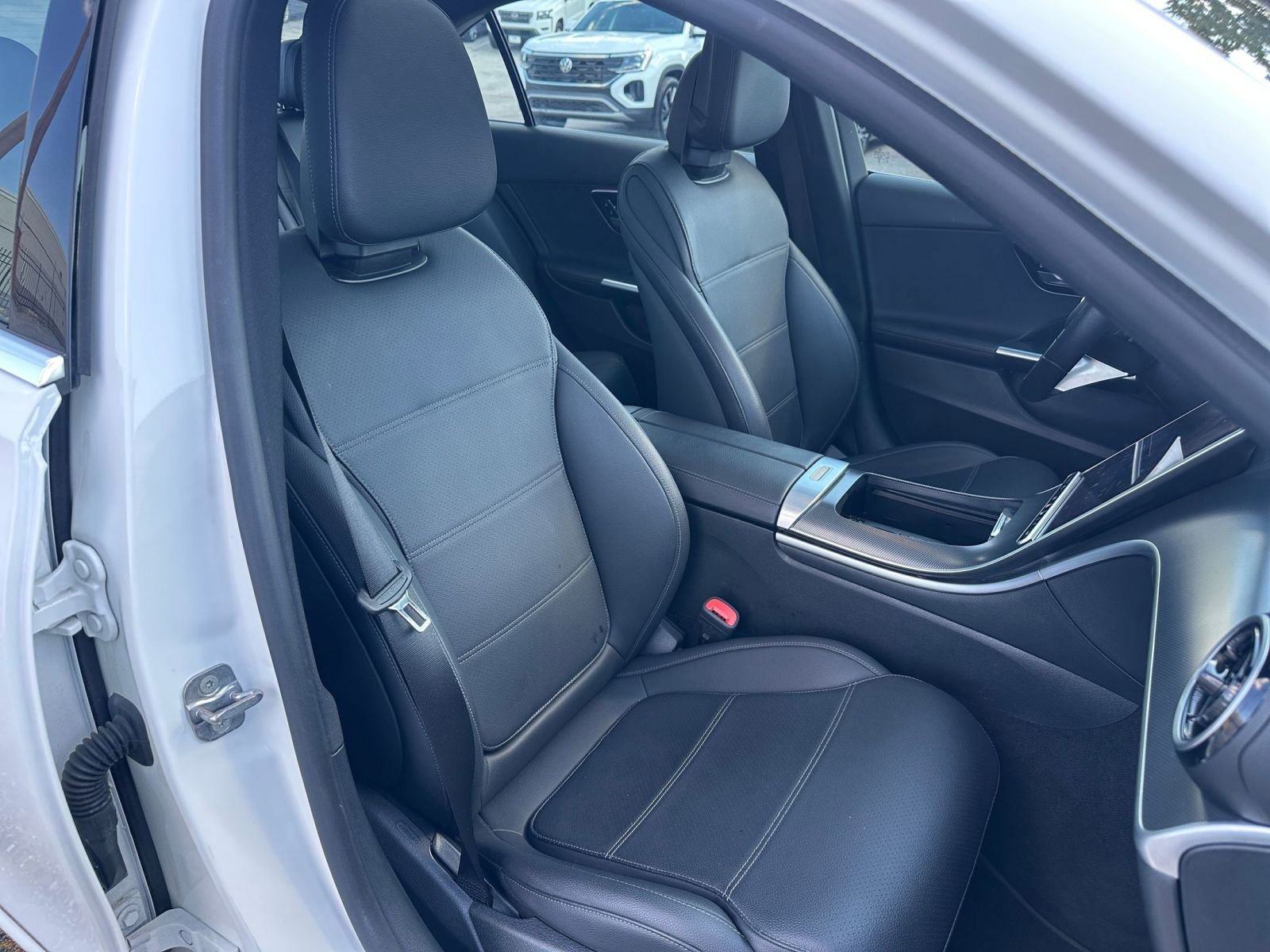 Used 2024 Mercedes-Benz C 300 4MATIC Sedan image 35