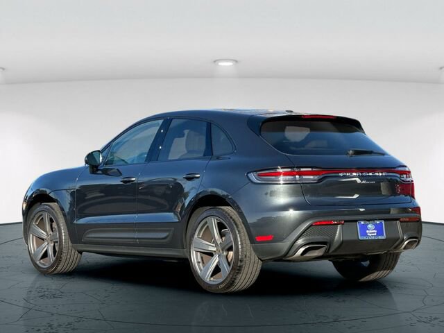 Used 2024 Porsche Macan image 4