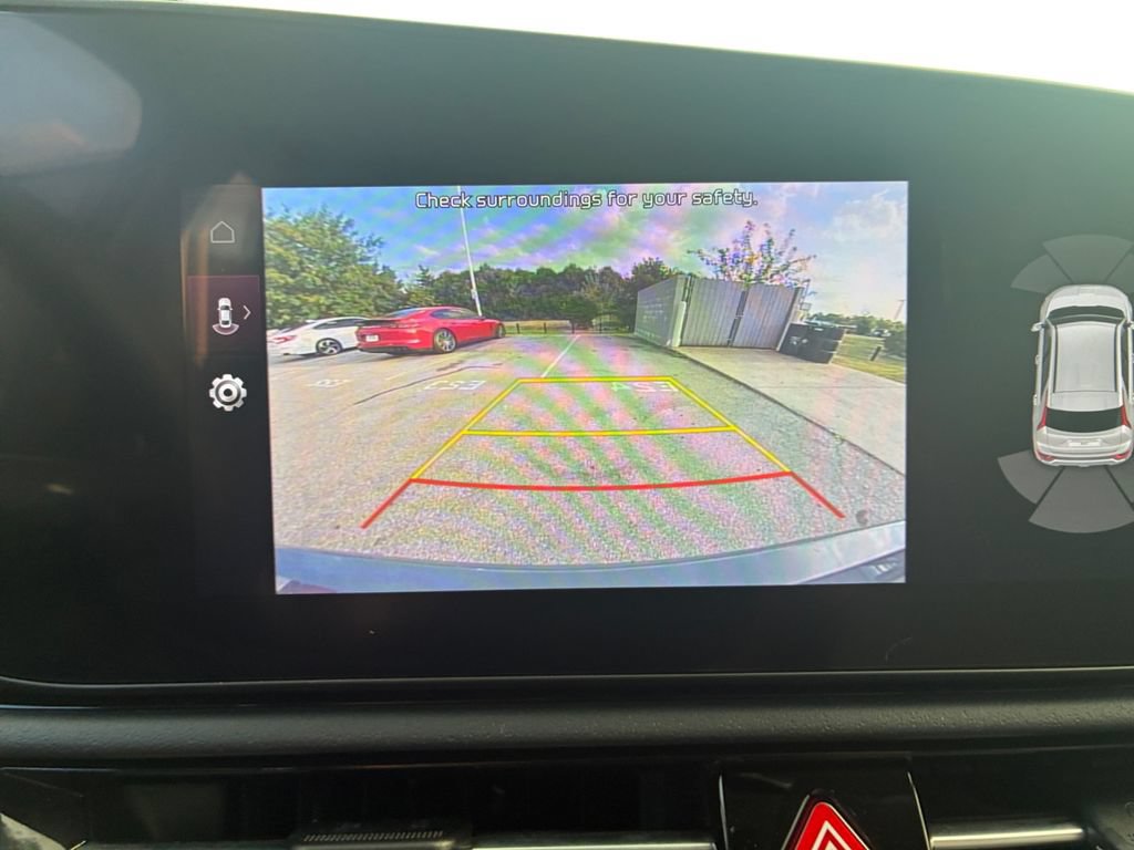 Used 2024 Kia Niro SX Touring FWD image 17