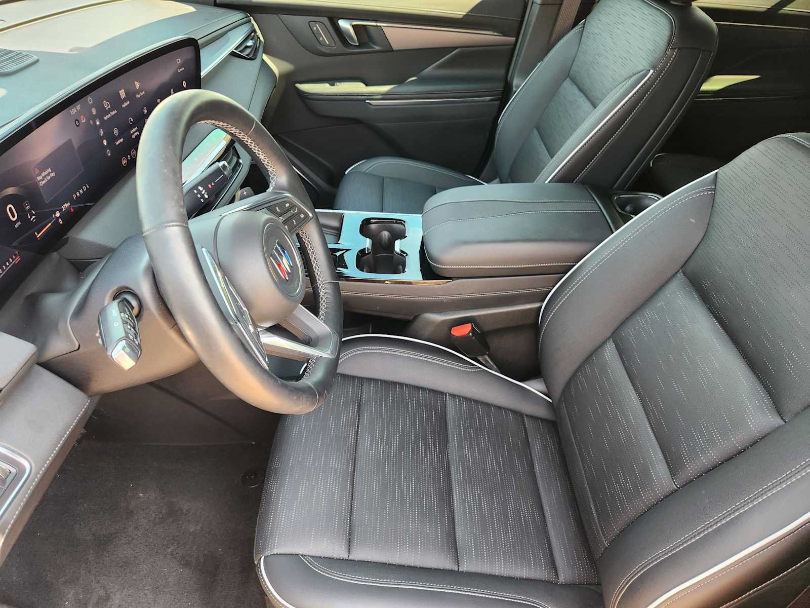 Used 2025 Buick Enclave Sport Touring w/ Power Package FWD image 12