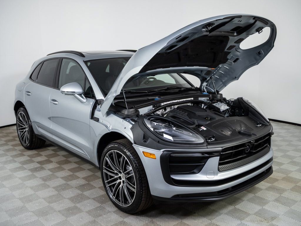 New 2026 Porsche Macan image 34