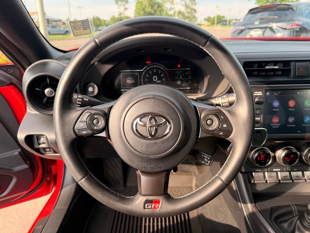 Used 2025 Toyota GR86 w/ ALL Weather Mat Package (TMS) RWD image 12