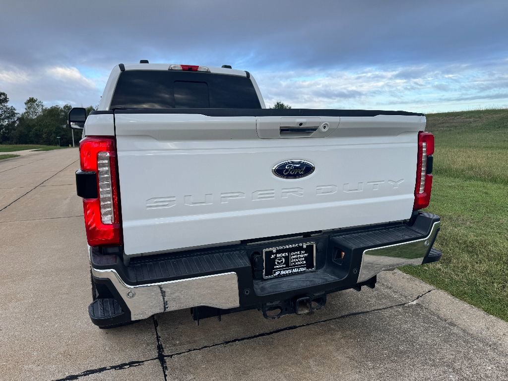 Used 2024 Ford F250 Lariat w/ Chrome Package image 9