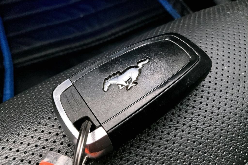 Used 2020 Ford Mustang GT Premium w/ GT Performance Package RWD image 12