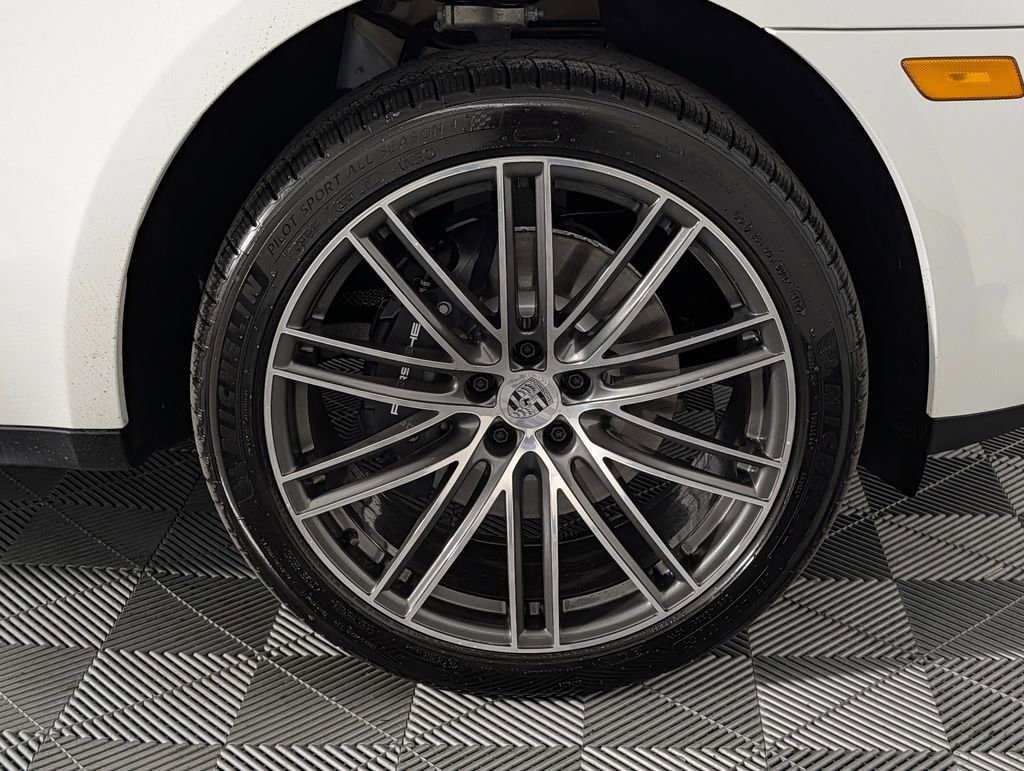 New 2026 Porsche Macan image 14