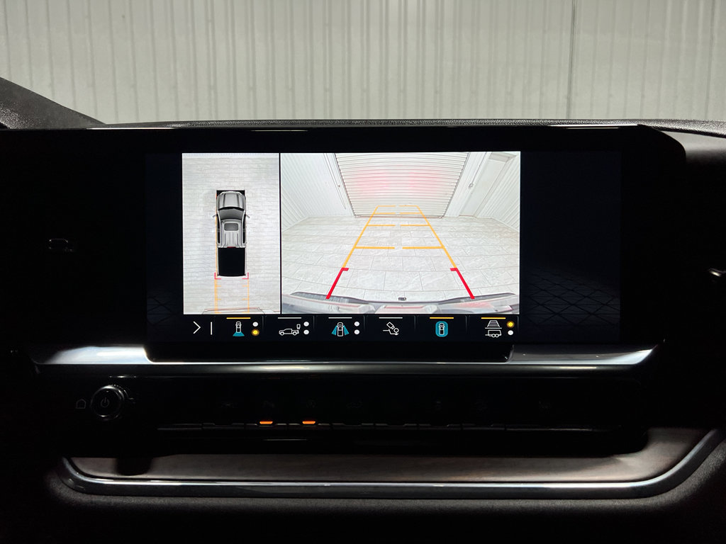 Used 2023 GMC Sierra 1500 SLT image 13