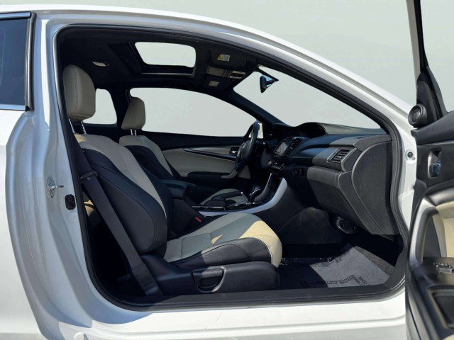 Used 2017 Honda Accord EX-L image 36