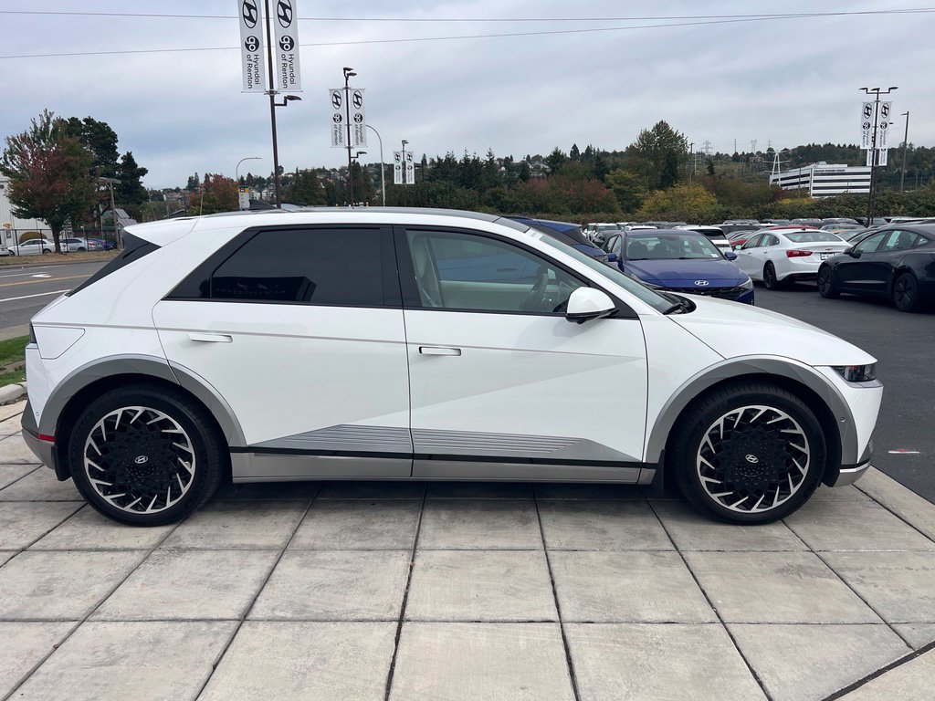 Certified 2024 Hyundai Ioniq 5 Limited AWD/4WD image 6