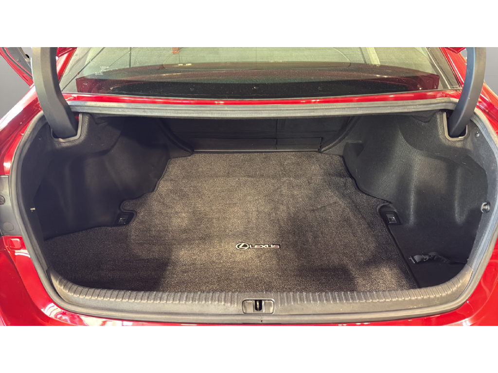 Used 2015 Lexus RC 350 w/ Navigation System Package RWD image 16