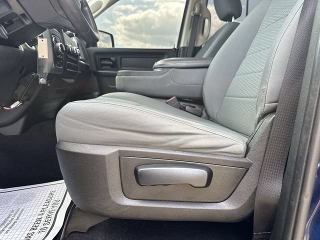 Used 2018 RAM 1500 Express w/ Express Value Package AWD/4WD image 16