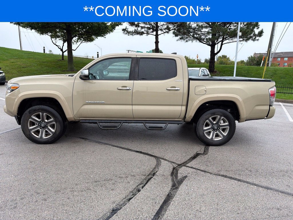 Used 2019 Toyota Tacoma Limited AWD/4WD image 11
