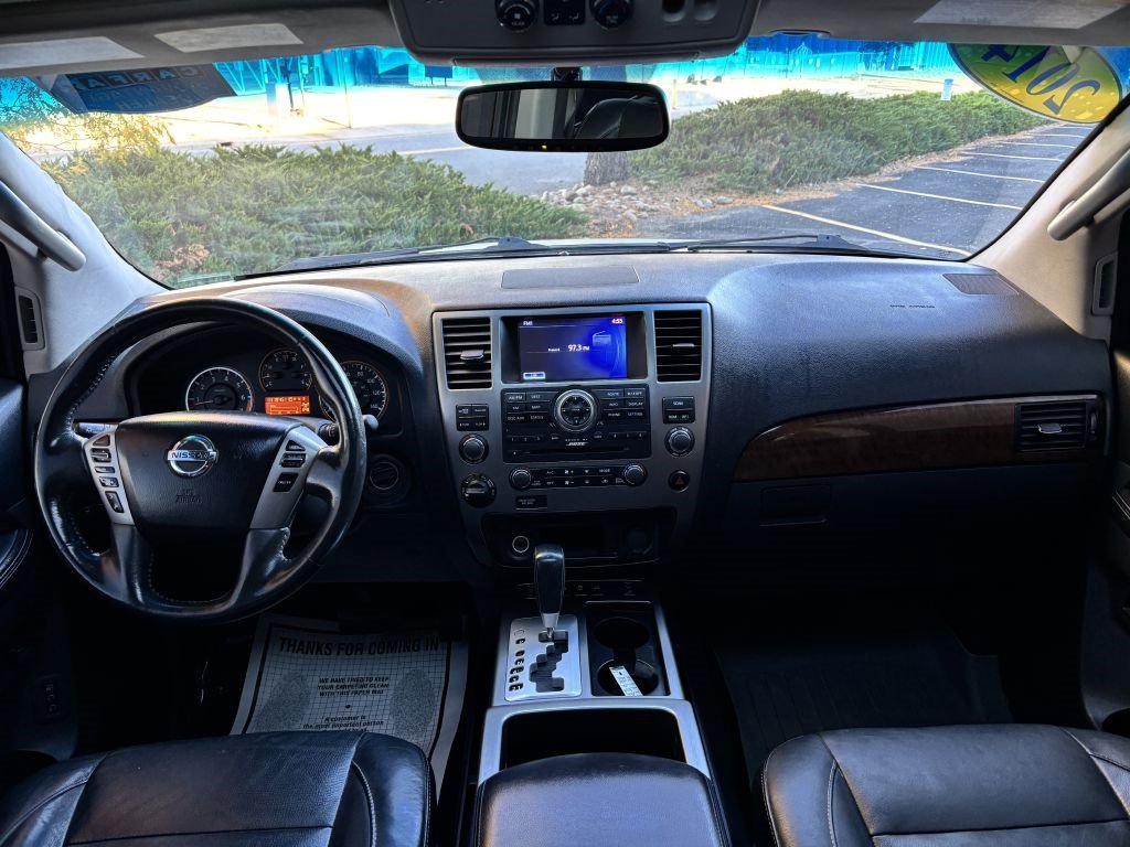 Used 2014 Nissan Armada Platinum image 21
