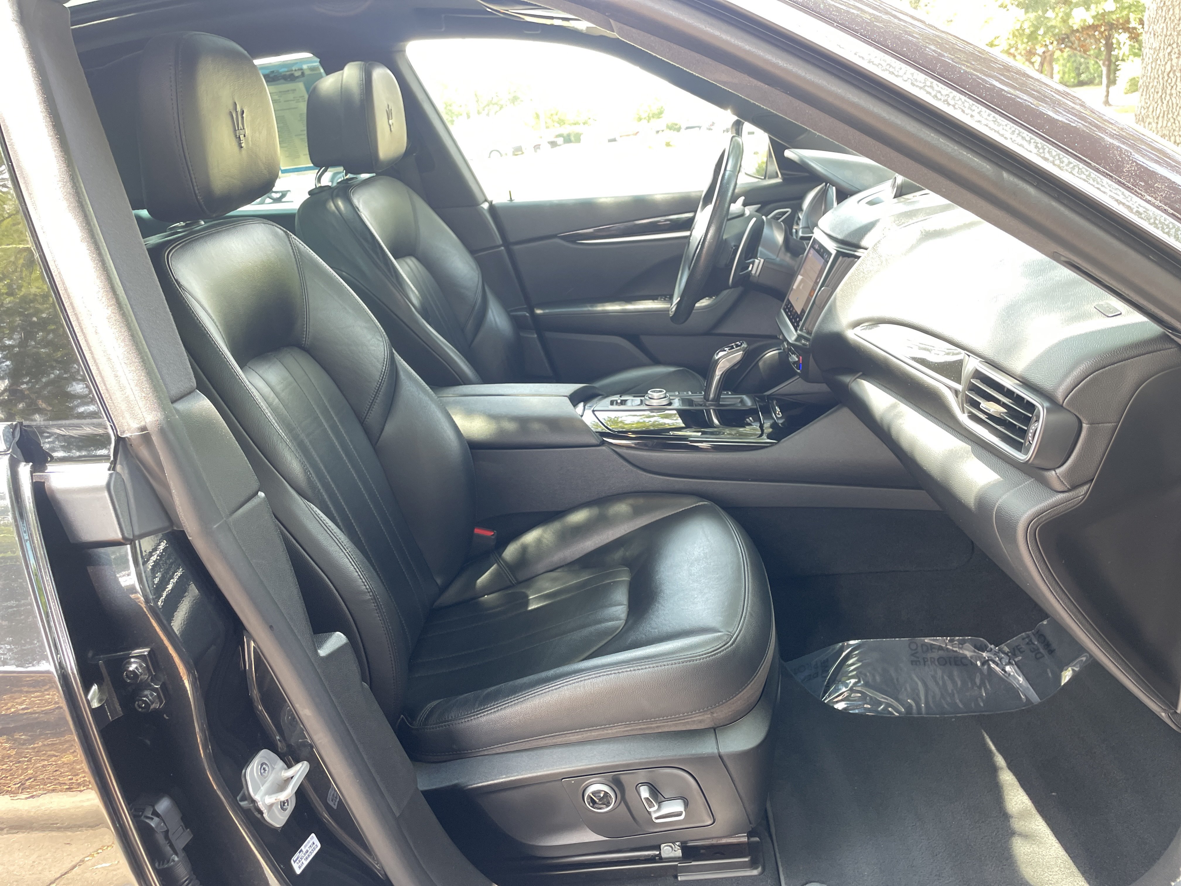 Used 2023 Maserati Levante Modena AWD/4WD image 32