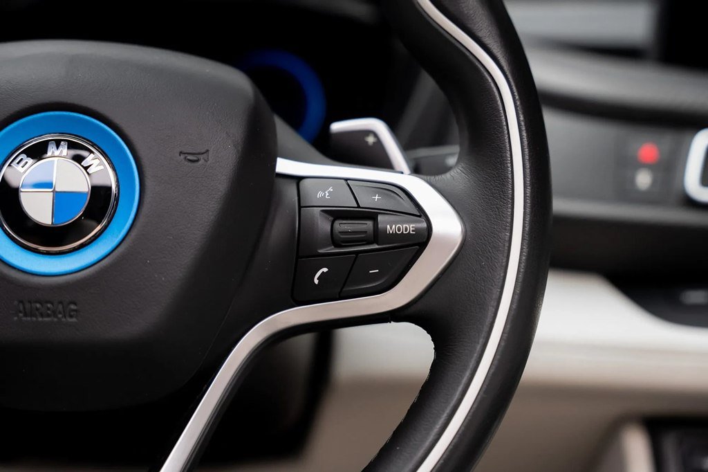 Used 2019 BMW i8 Roadster AWD/4WD image 52