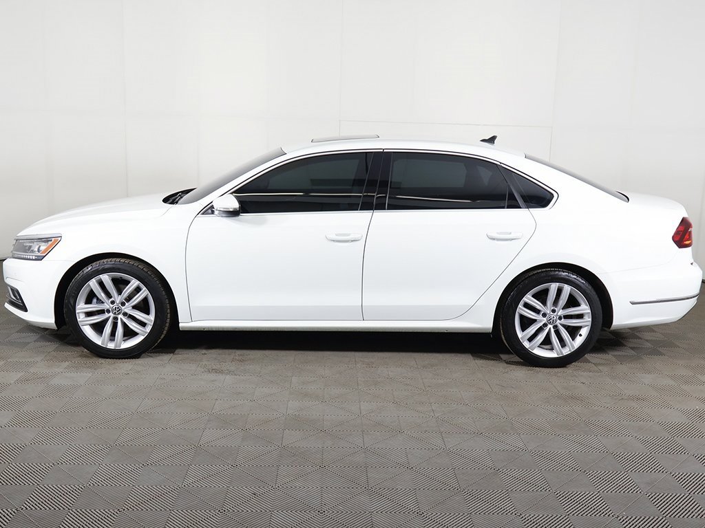 Used 2018 Volkswagen Passat 2.0T SE image 18