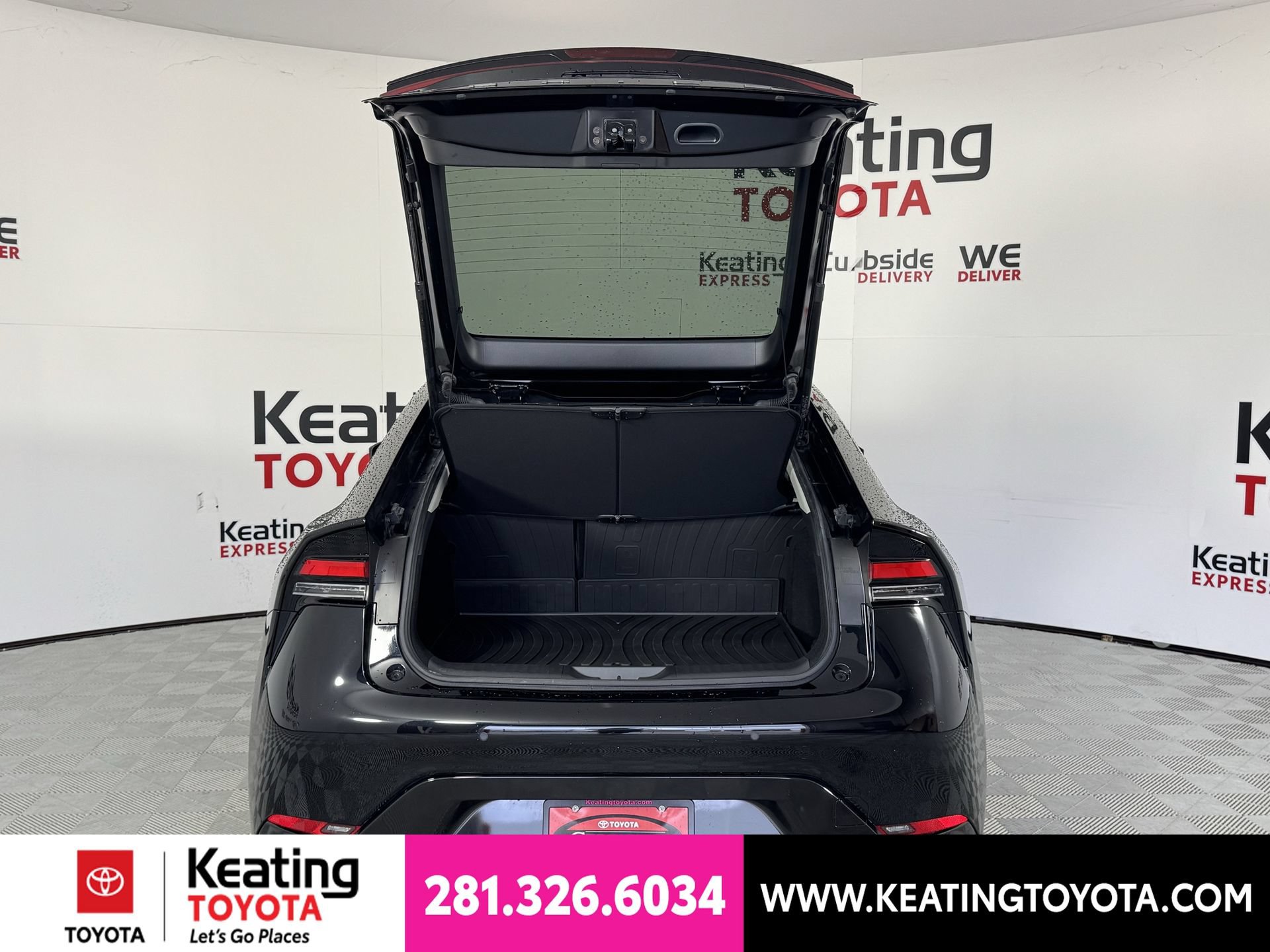 Certified 2024 Toyota Prius XLE FWD image 19
