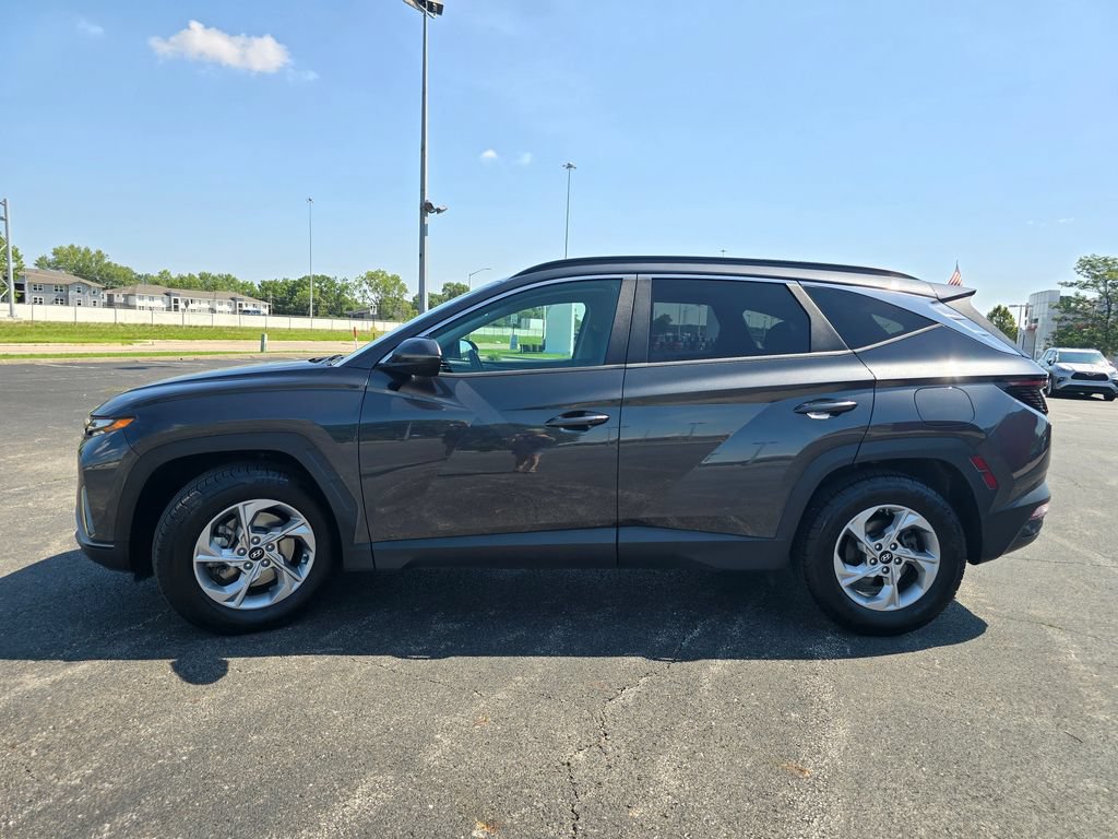 Used 2022 Hyundai Tucson SEL FWD image 12