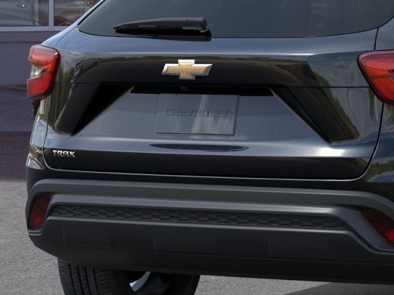 New 2026 Chevrolet Trax LS w/ LS Convenience Package FWD image 14