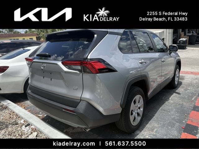 Used 2023 Toyota RAV4 LE FWD image 2