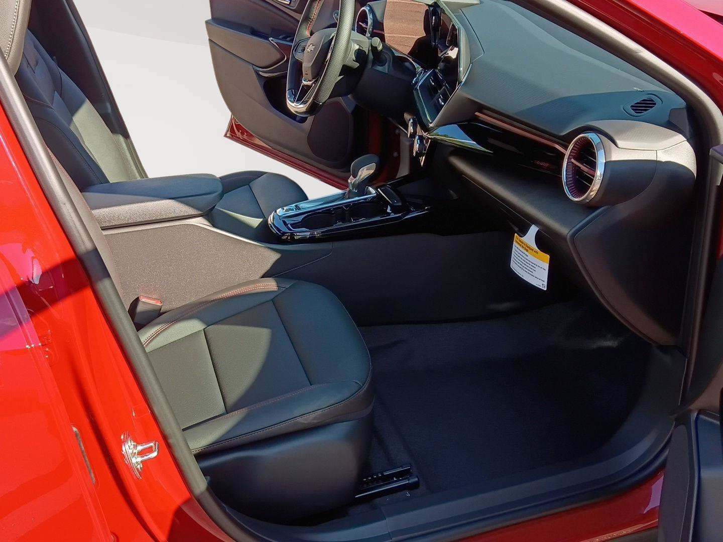 New 2026 Chevrolet Trax RS w/ Sunroof Package FWD image 17