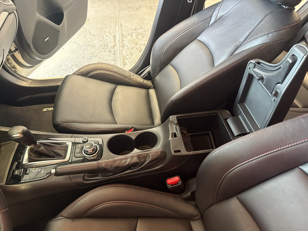 Used 2014 MAZDA MAZDA3 s Touring FWD image 20