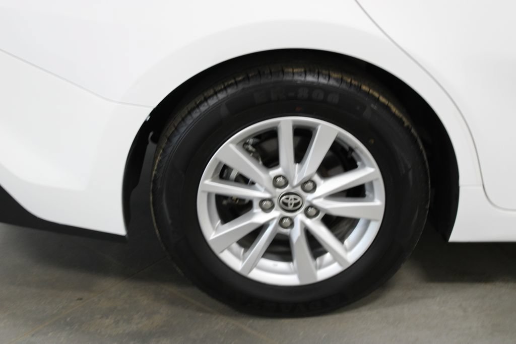 Used 2025 Toyota Camry LE FWD image 47