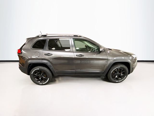Used 2017 Jeep Cherokee Trailhawk w/ Cold Weather Group image 5