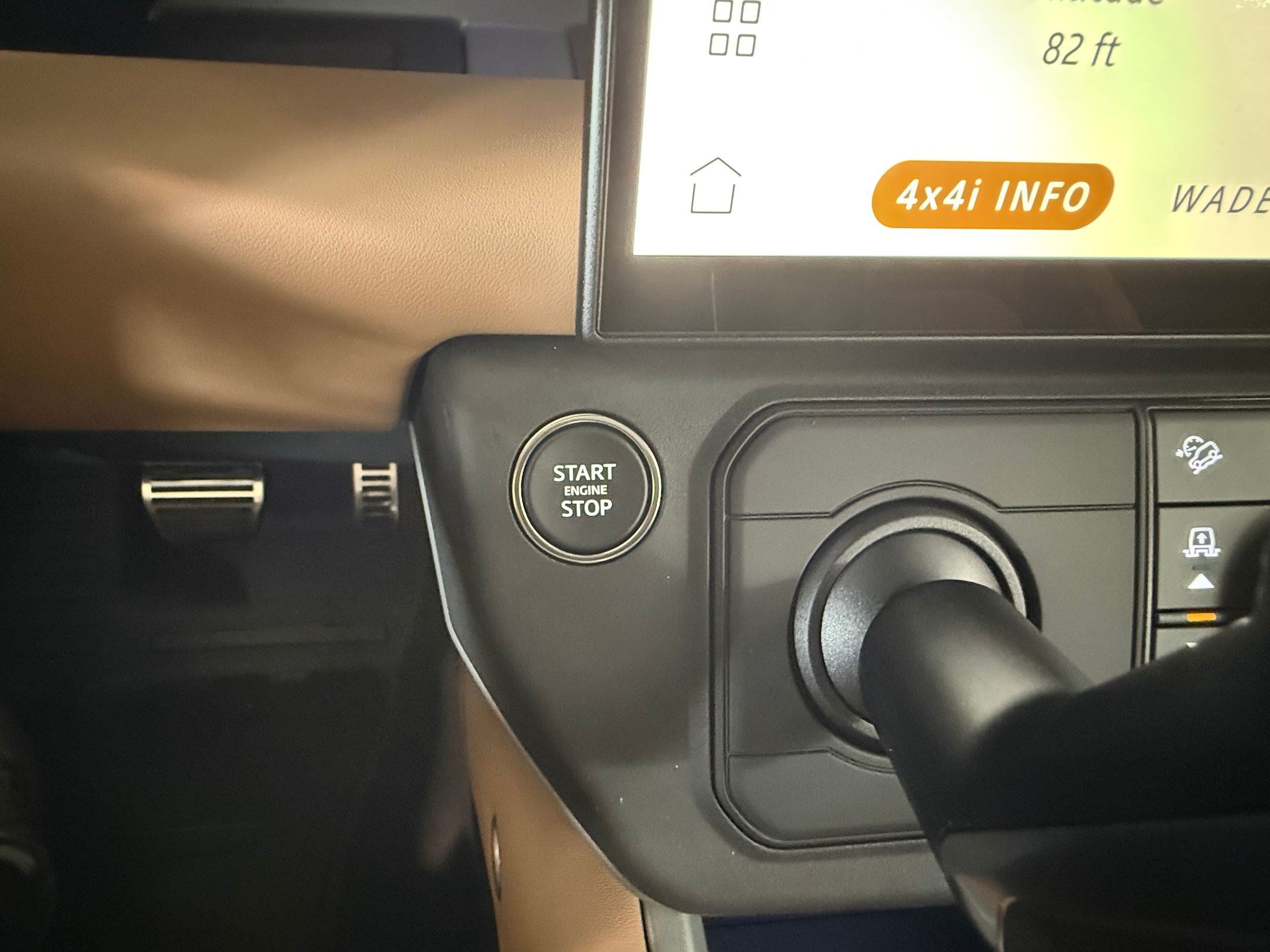 New 2026 Land Rover Defender 90 V8 AWD/4WD image 17