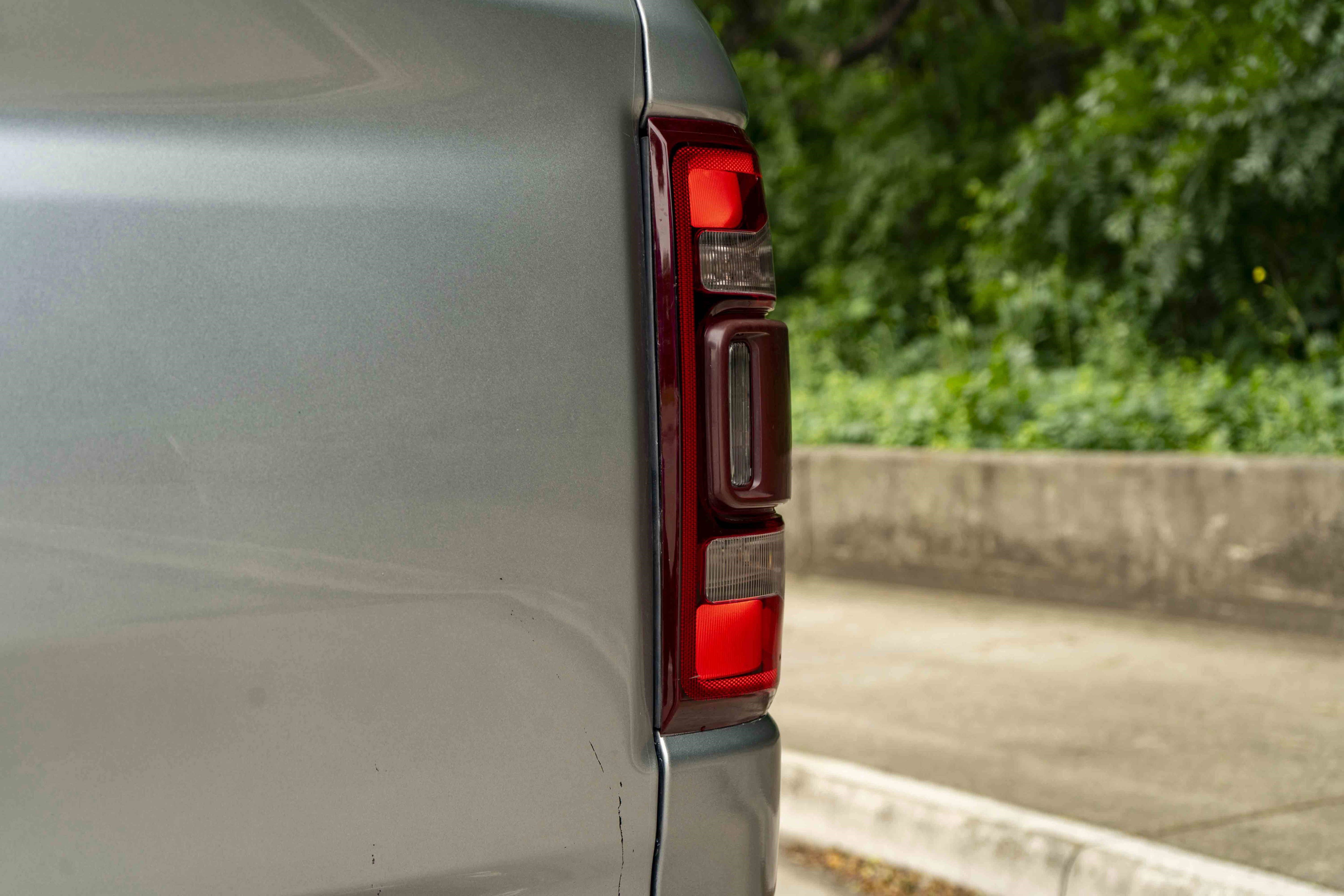 Used 2019 RAM 1500 Limited w/ Advanced Safety Group RWD image 13