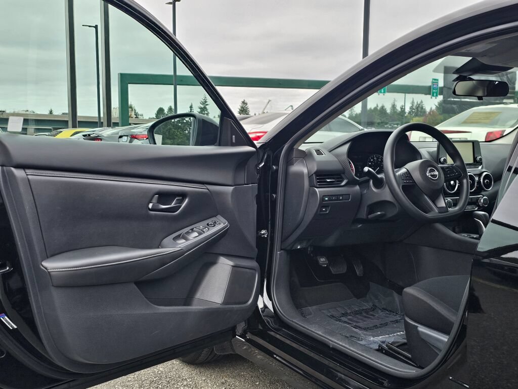Used 2025 Nissan Sentra S FWD image 23