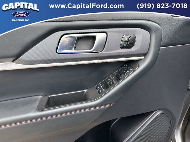 Certified 2025 Ford Explorer ST-Line w/ Premium Package AWD/4WD image 20