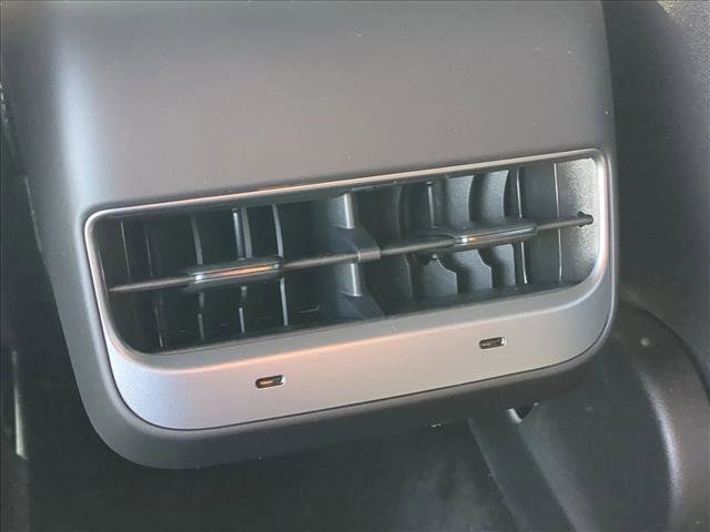 Used 2023 Tesla Model Y Long Range image 15