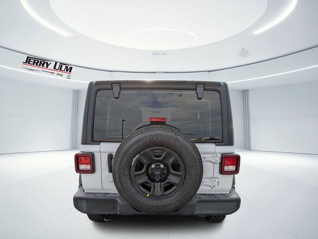 Used 2024 Jeep Wrangler Unlimited Sport AWD/4WD image 4
