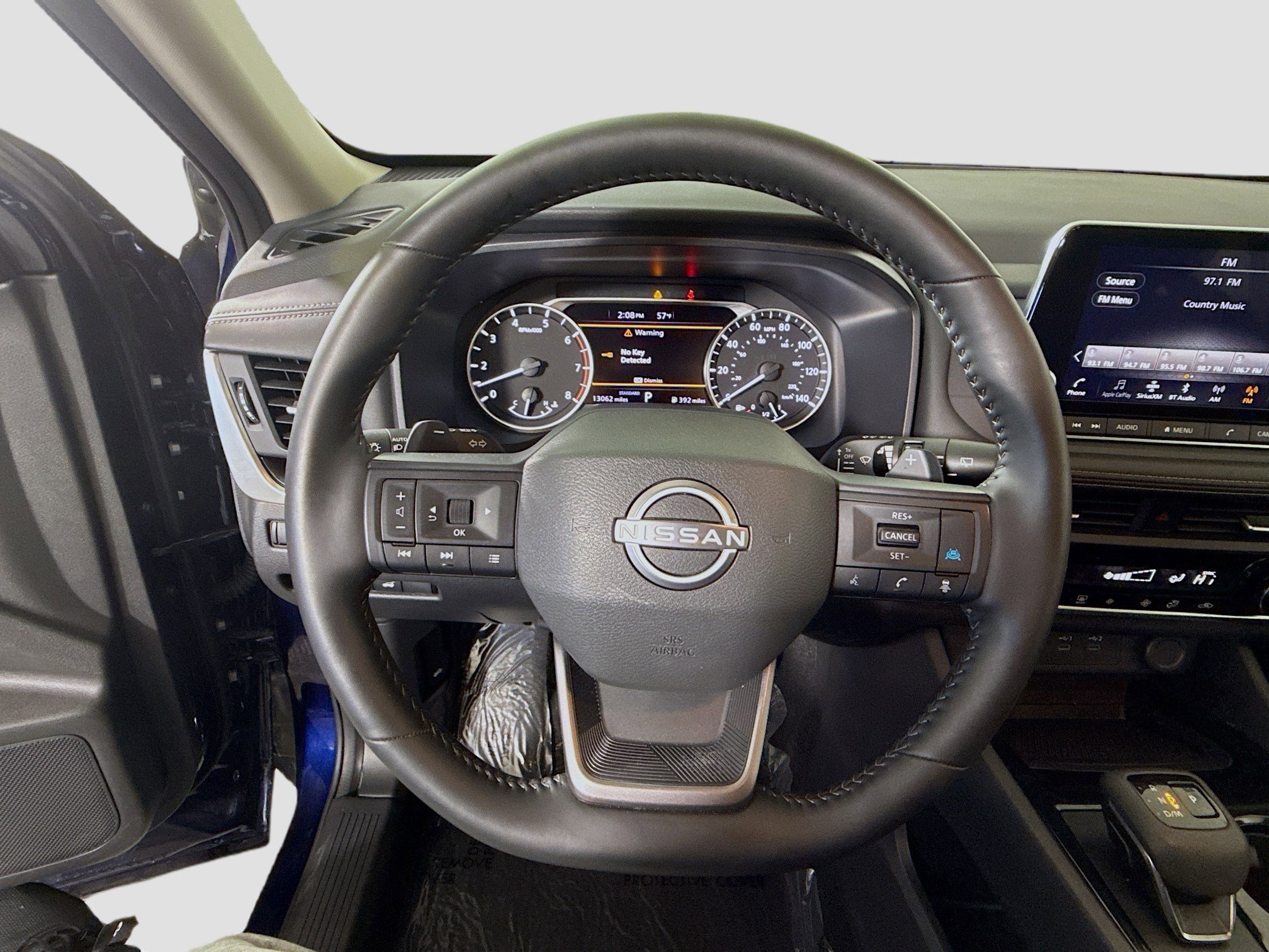 Used 2025 Nissan Rogue SV image 13