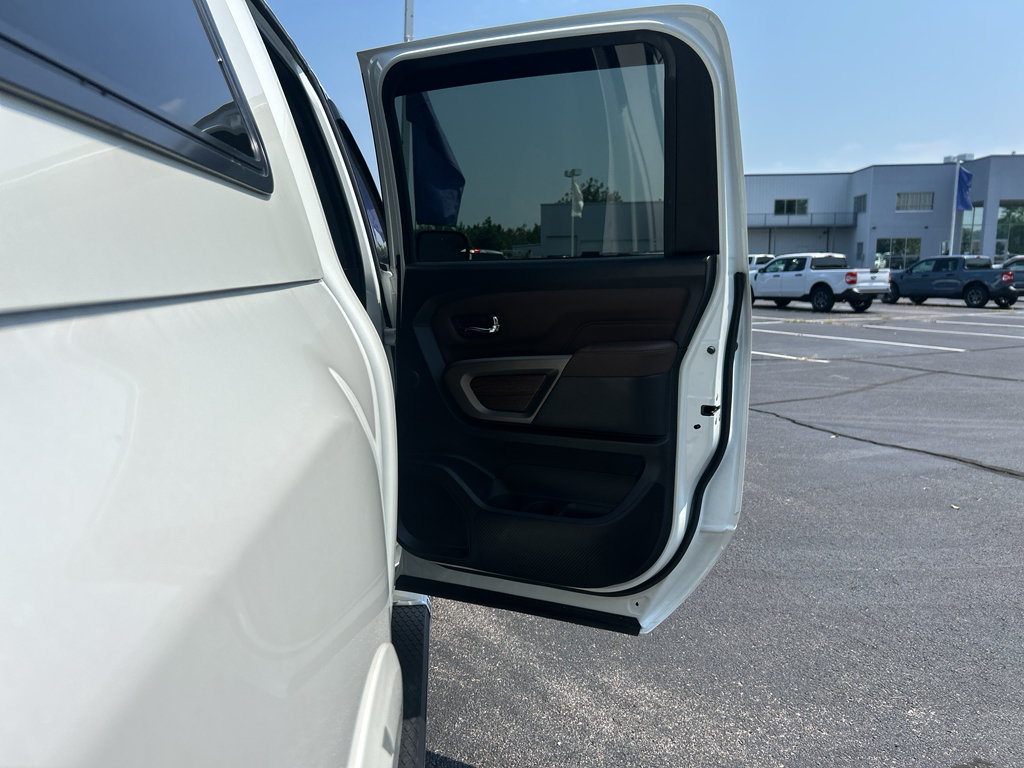 Used 2021 Nissan Titan Platinum Reserve w/ Moonroof Package AWD/4WD image 23