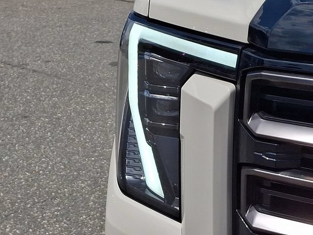 Used 2026 GMC Sierra 2500 AT4X AWD/4WD image 30