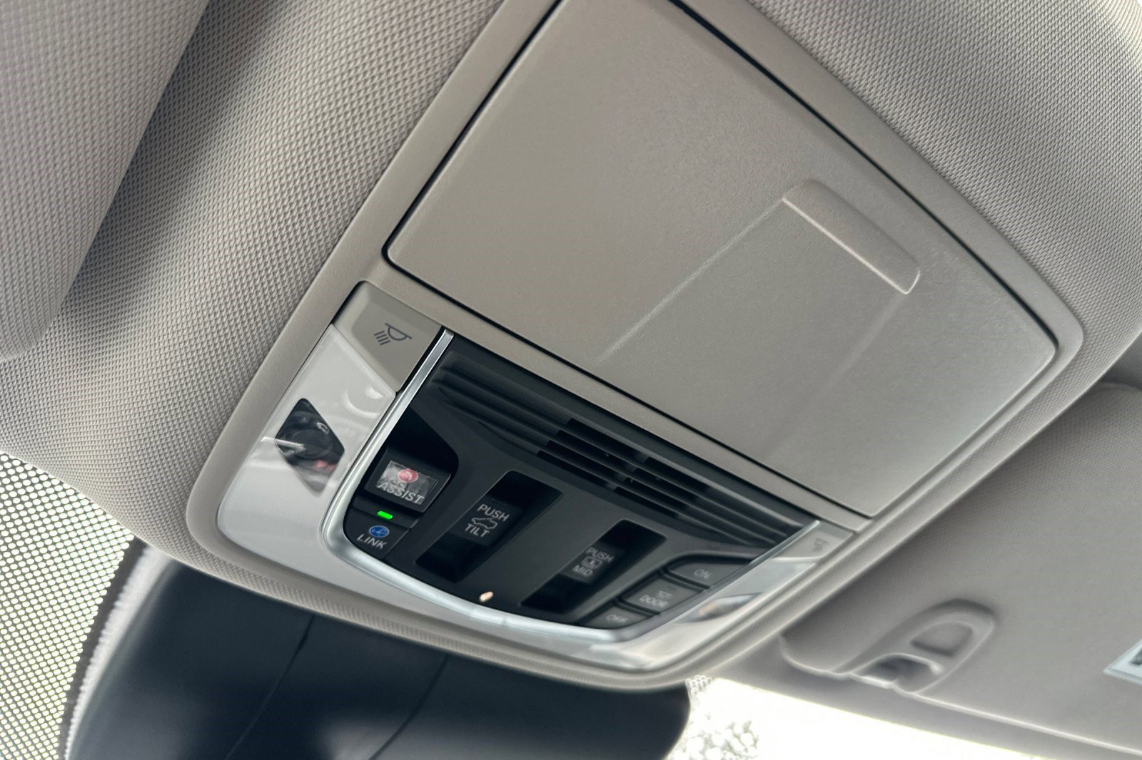 Certified 2025 Acura RDX SH-AWD w/ Advance Package image 24