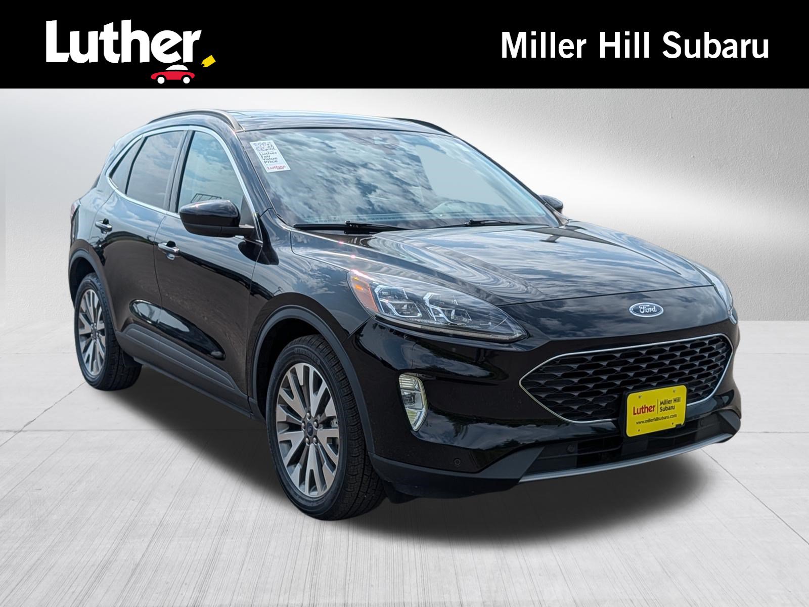 Used 2022 Ford Escape Titanium w/ Class II Trailer Tow Package