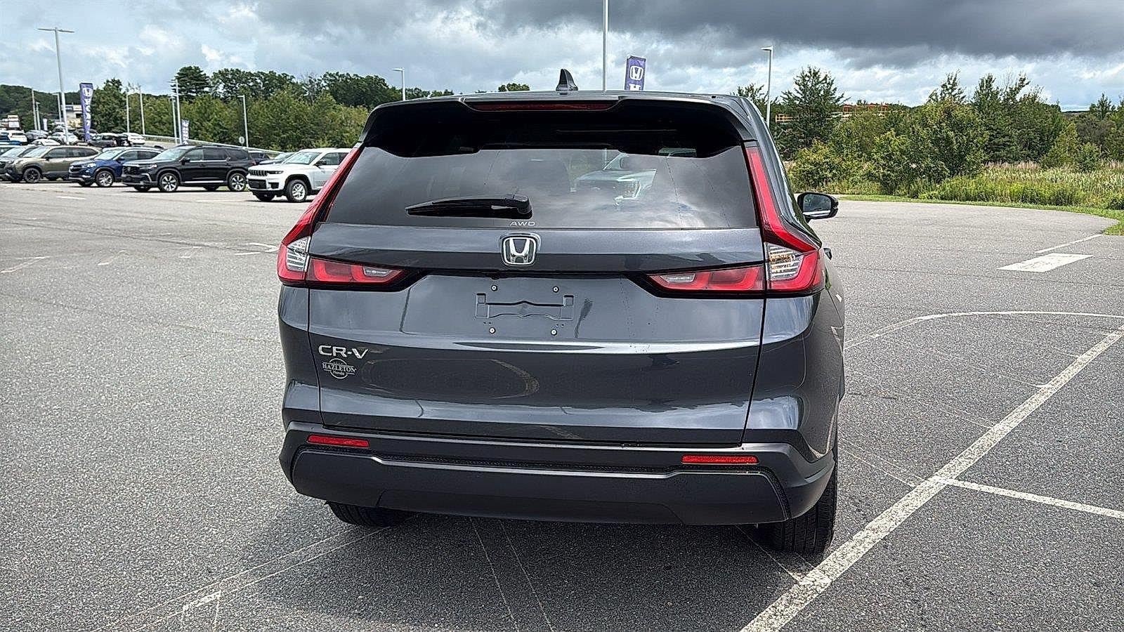 Used 2025 Honda CR-V EX image 7