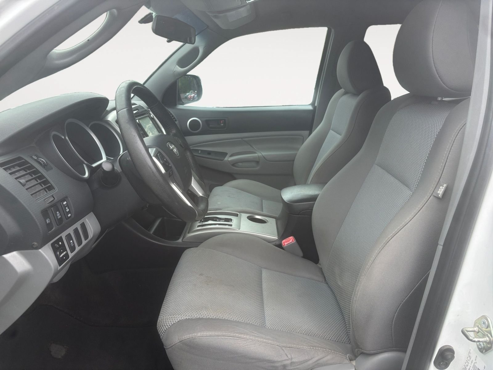 Used 2014 Toyota Tacoma PreRunner w/ TRD Off-Road Package RWD image 9