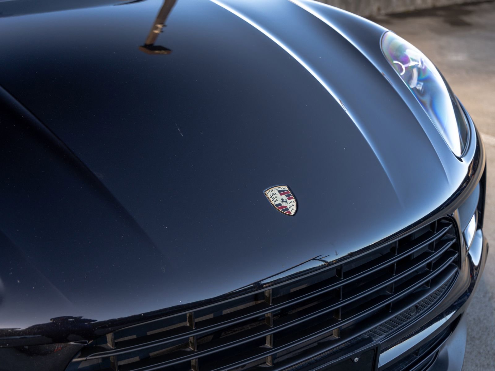 Certified 2020 Porsche Macan AWD/4WD image 15