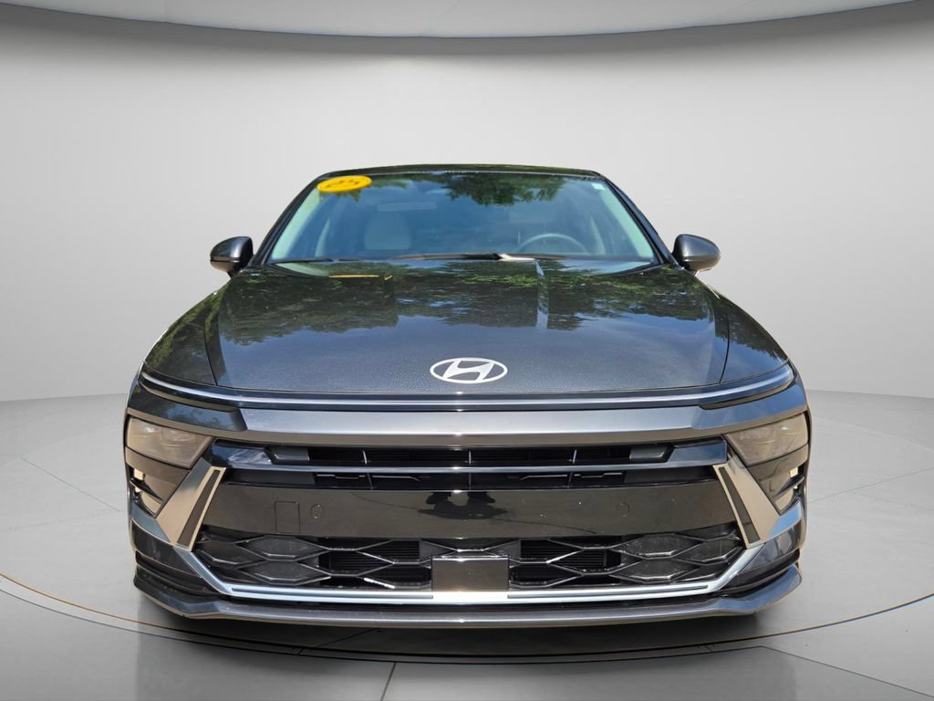 Used 2025 Hyundai Sonata SEL FWD image 4