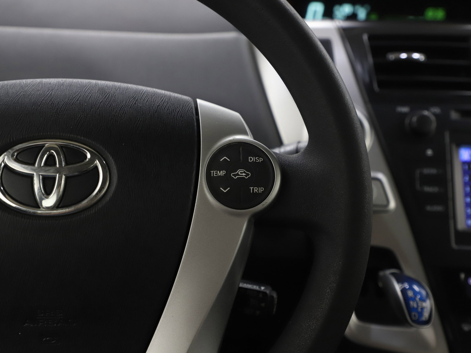 Used 2014 Toyota Prius V Three image 25