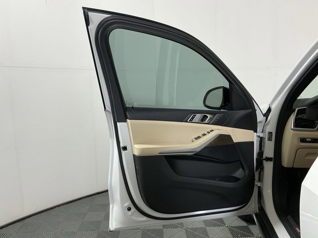Used 2019 BMW X5 xDrive40i AWD/4WD image 19